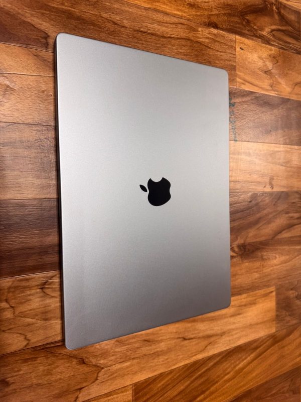 Macbook M1 MAX 2021 16inch 64GB RAM 1TB SSD - Image 3